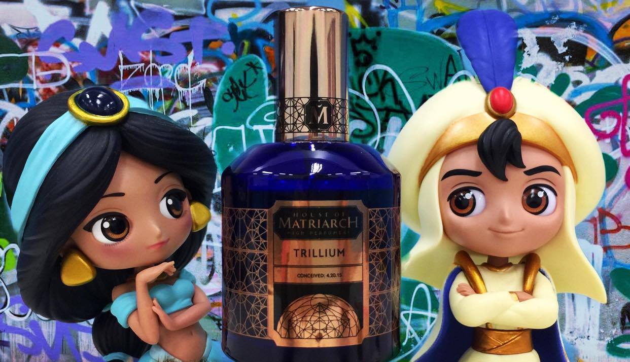 THE LONGING:  Fragrance Review in Chinese